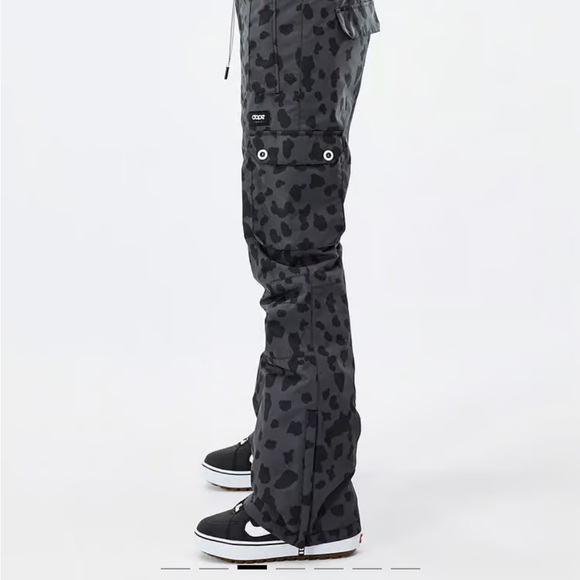 Dope Snow Women’s dots black leopard print snowboarding pants L NWT - Picture 2 of 11